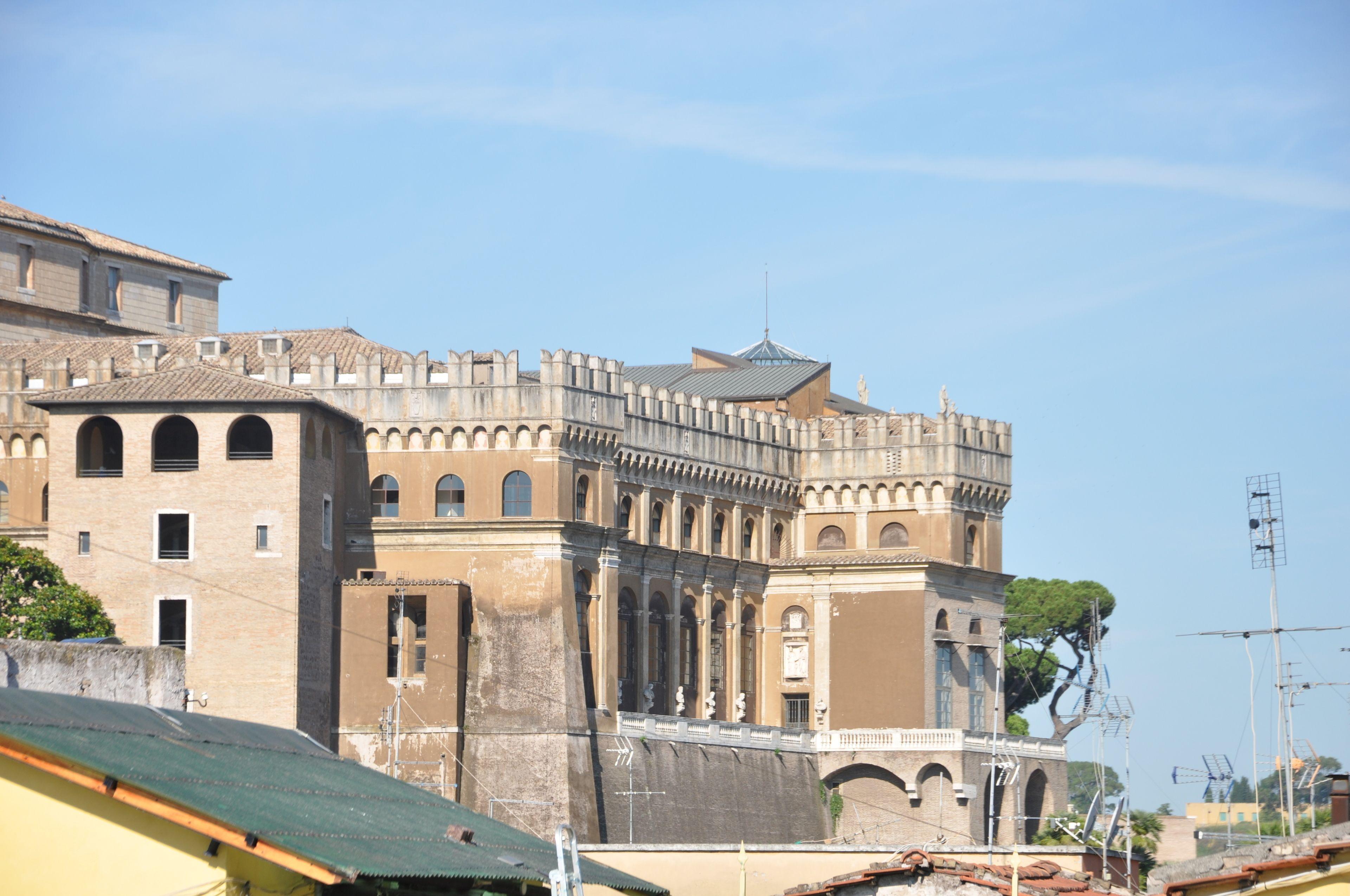 Le Suite Di Via Ottaviano - Suite In Rome B&B — Foto 1